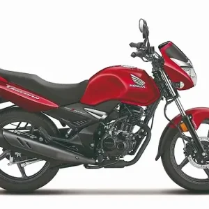 Side profile of 2026 Honda CB Unicorn in Pearl Igneous Black showing the 160cc PGM-FI engine.